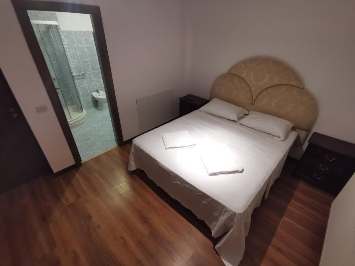 Vila Deal Sacele Exterior photo